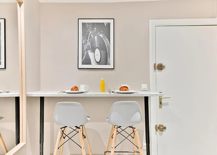 Appartement Compact In Practical & Convenient *