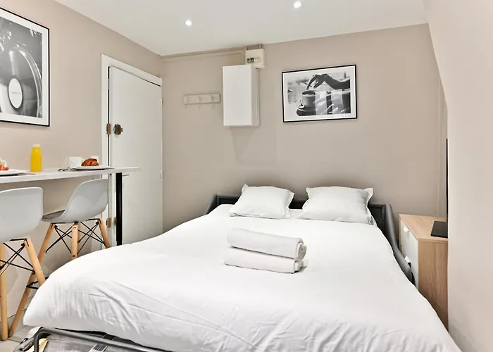 Compact In Practical & Convenient Apartamento